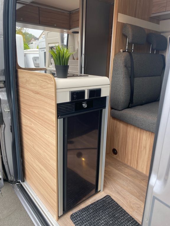HYMER-ERIBA Ayers Rock +++ Messewochen +++ Ansicht 18 für Fahrzeugdetailseite