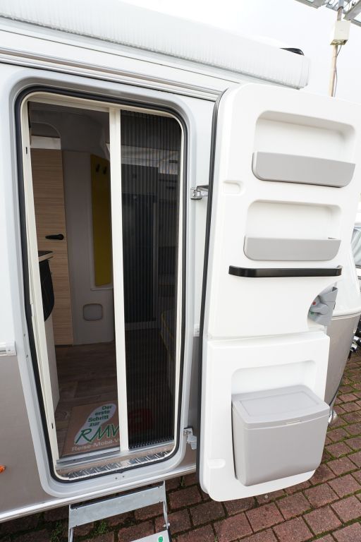 HYMER-ERIBA 642 Ihr Vorteil. Unser Service. Ansicht 19 für Fahrzeugdetailseite