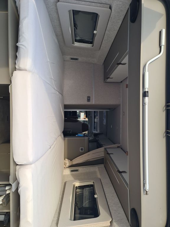 HYMER-ERIBA Yellowstone 180PS + Aufstelldach Ansicht 27 für Fahrzeugdetailseite