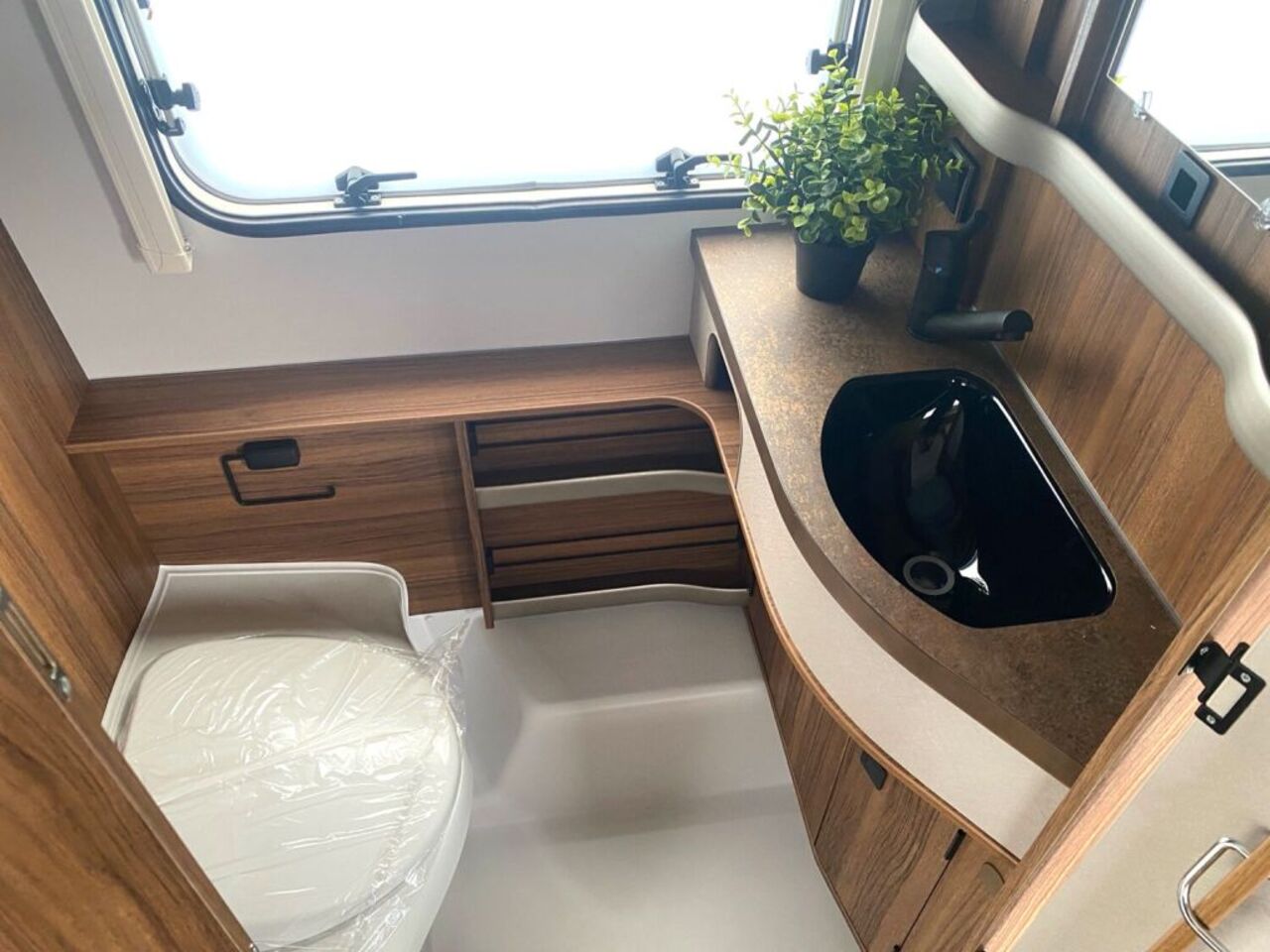 HYMER-ERIBA 550 Sie sparen  7840,- Ansicht 11 für Fahrzeugdetailseite