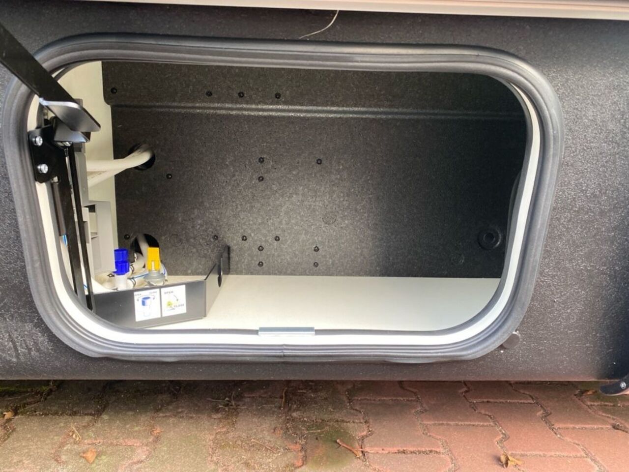 HYMER-ERIBA I 880 Ihr Vorteil. Unser Service. Ansicht 23 für Fahrzeugdetailseite