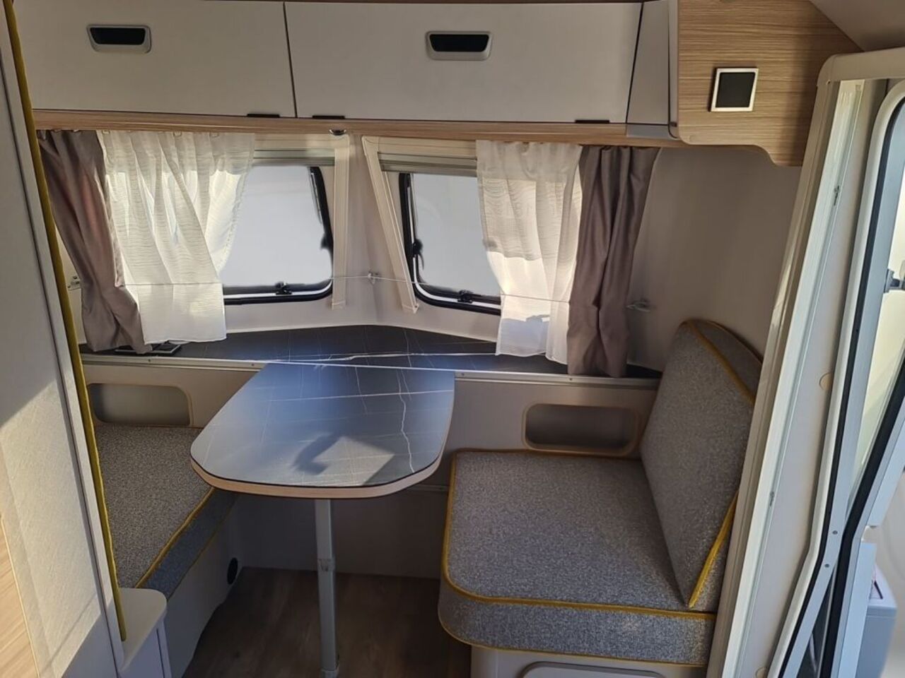 HYMER-ERIBA 542 +++ Messewochen +++ Ansicht 8 für Fahrzeugdetailseite