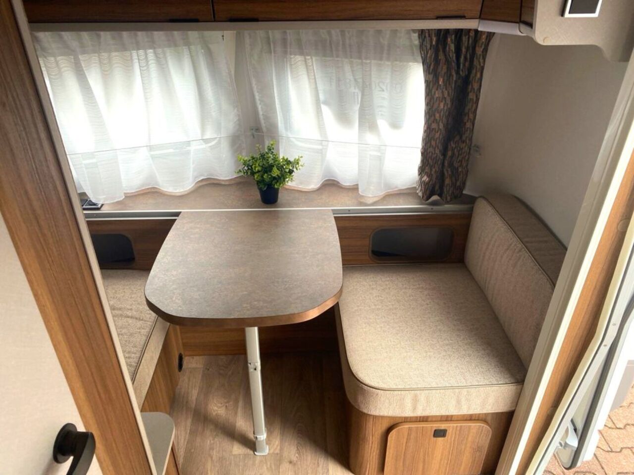 HYMER-ERIBA 430  !!! Abverkauf Vorführwagen !!! Ansicht 7 für Fahrzeugdetailseite