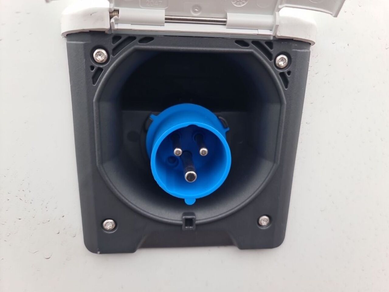 CARADO 464 Pro Ihr Vorteil. Unser Service. Ansicht 24 für Fahrzeugdetailseite