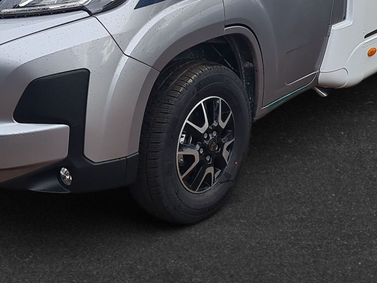 CARADO V132 Pro+ +++ Zufriedenheitsgarantie +++ Ansicht 6 für Fahrzeugdetailseite