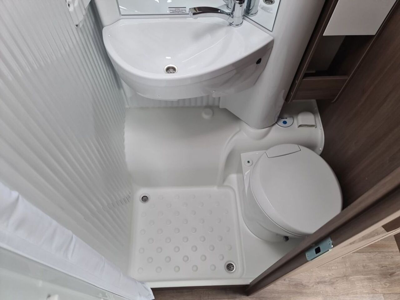 CARADO V347 pro + +++ Zufriedenheitsgarantie +++ Ansicht 15 für Fahrzeugdetailseite