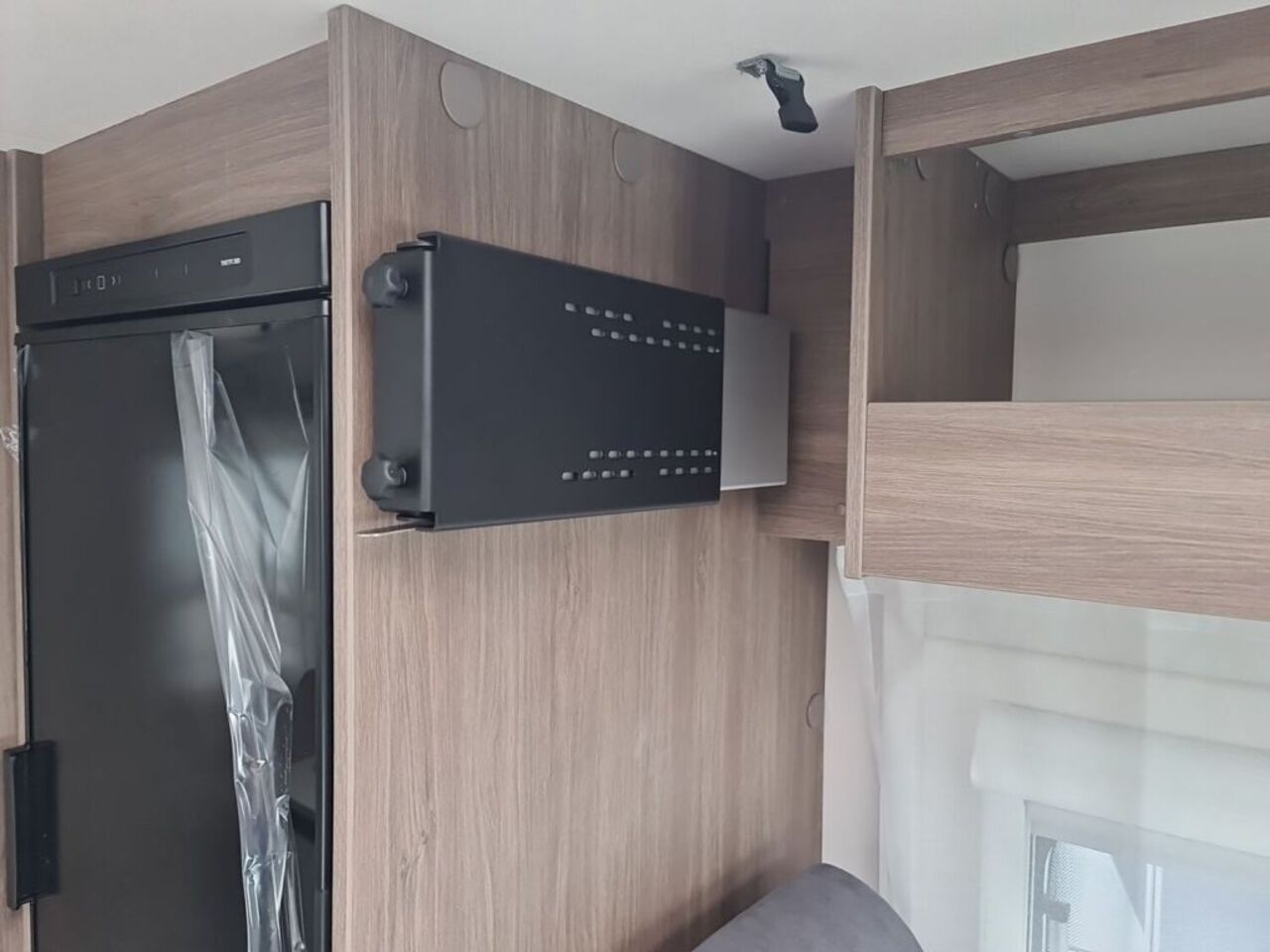 CARADO V347 pro + Ihr Vorteil. Unser Service. Ansicht 22 für Fahrzeugdetailseite