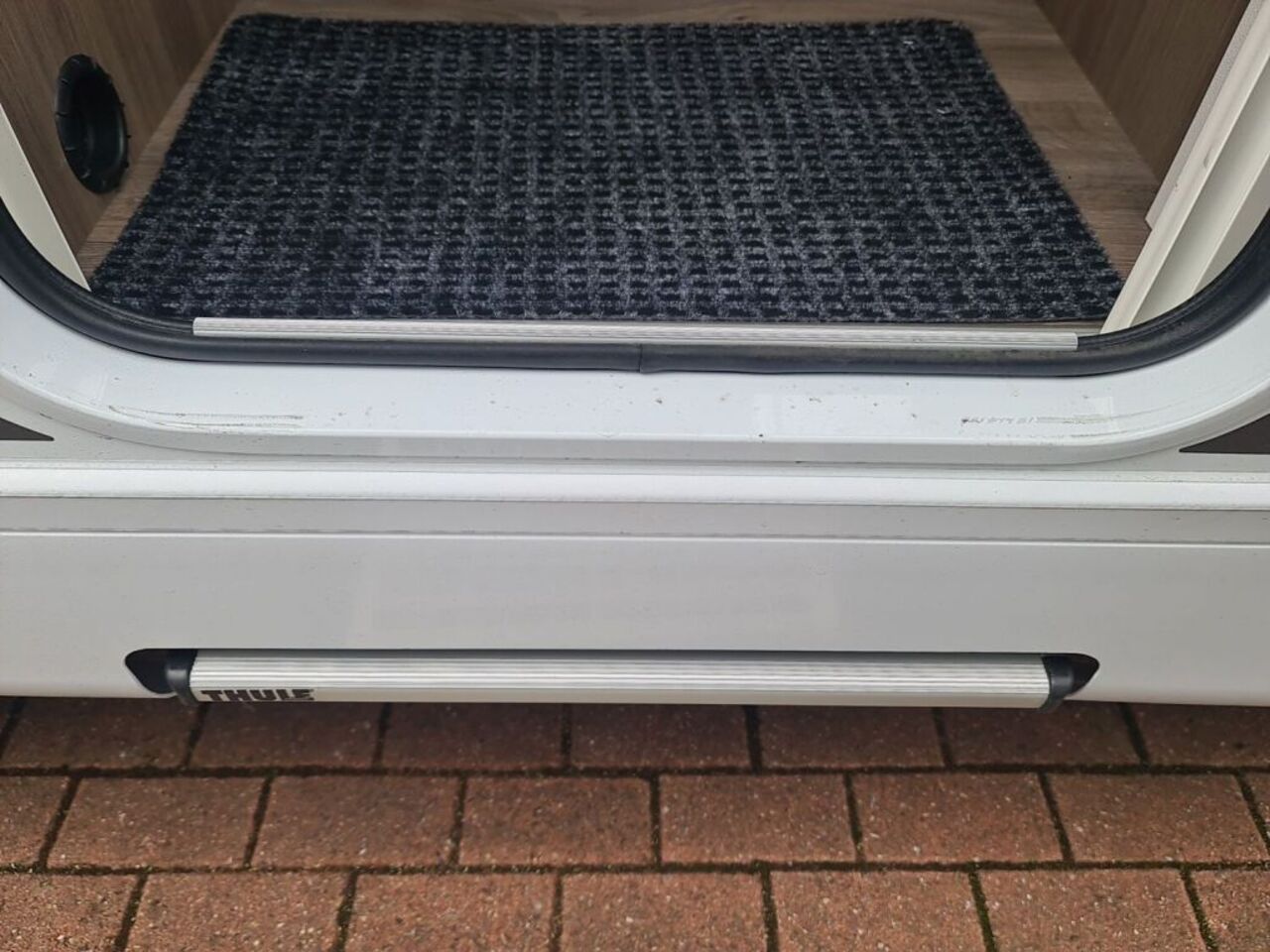 CARADO V347 pro + Ihr Vorteil. Unser Service. Ansicht 23 für Fahrzeugdetailseite