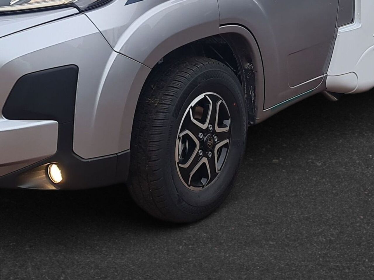 CARADO V347 pro + +++ Zufriedenheitsgarantie +++ Ansicht 6 für Fahrzeugdetailseite