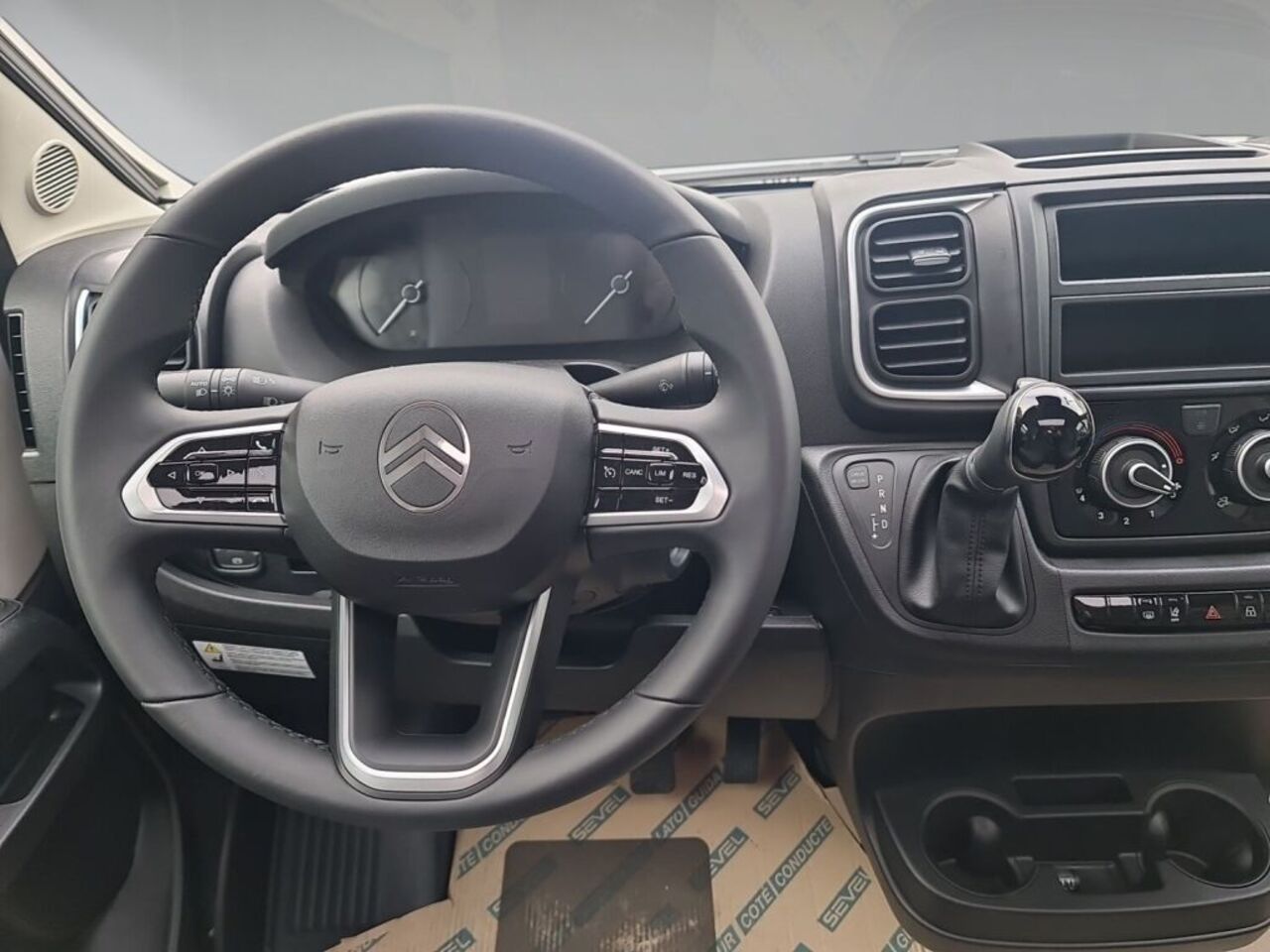 CARADO V347 pro + +++ Zufriedenheitsgarantie +++ Ansicht 8 für Fahrzeugdetailseite