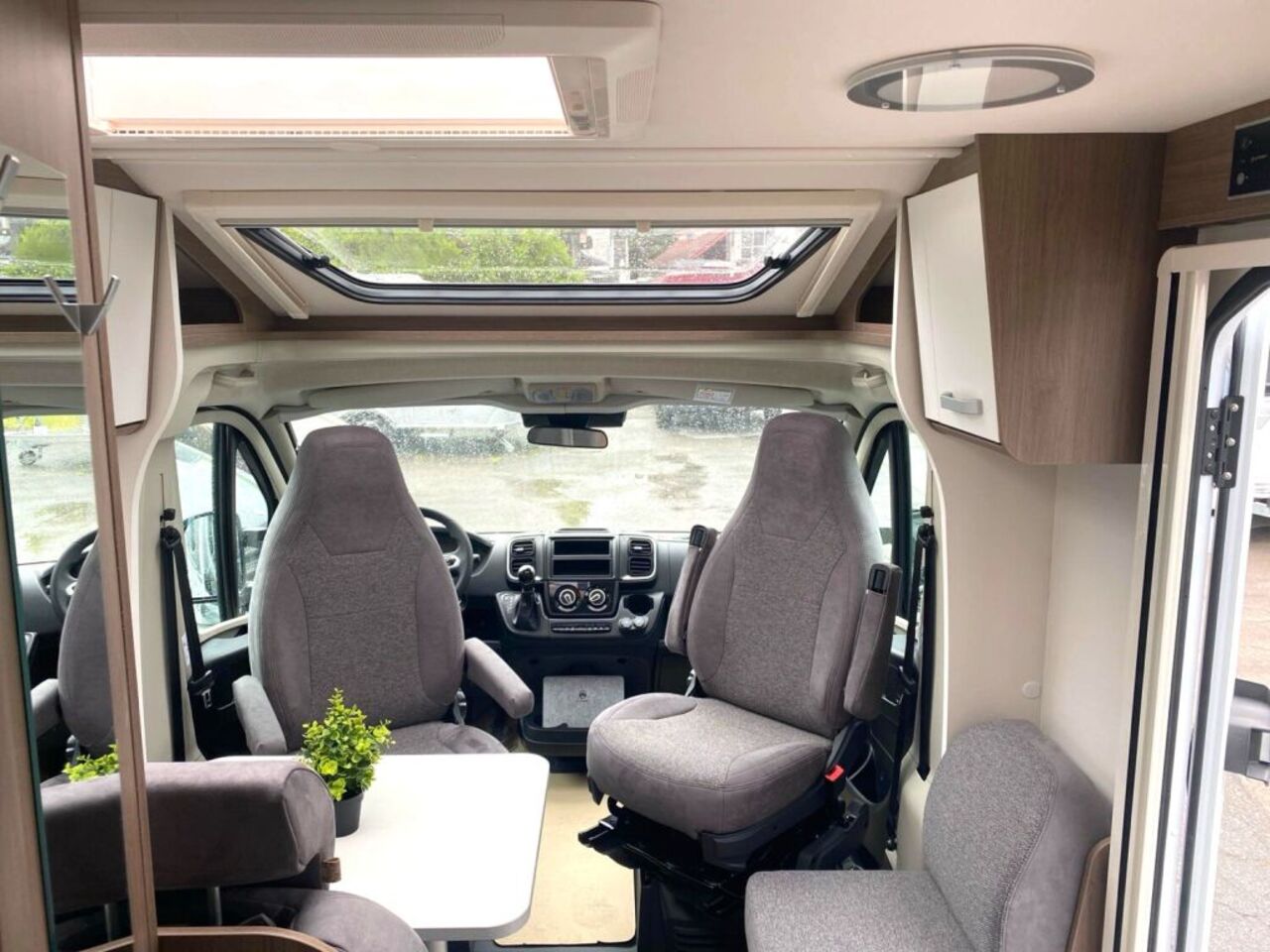 CARADO V132 Pro+ AKTIONSPREIS Ansicht 18 für Fahrzeugdetailseite