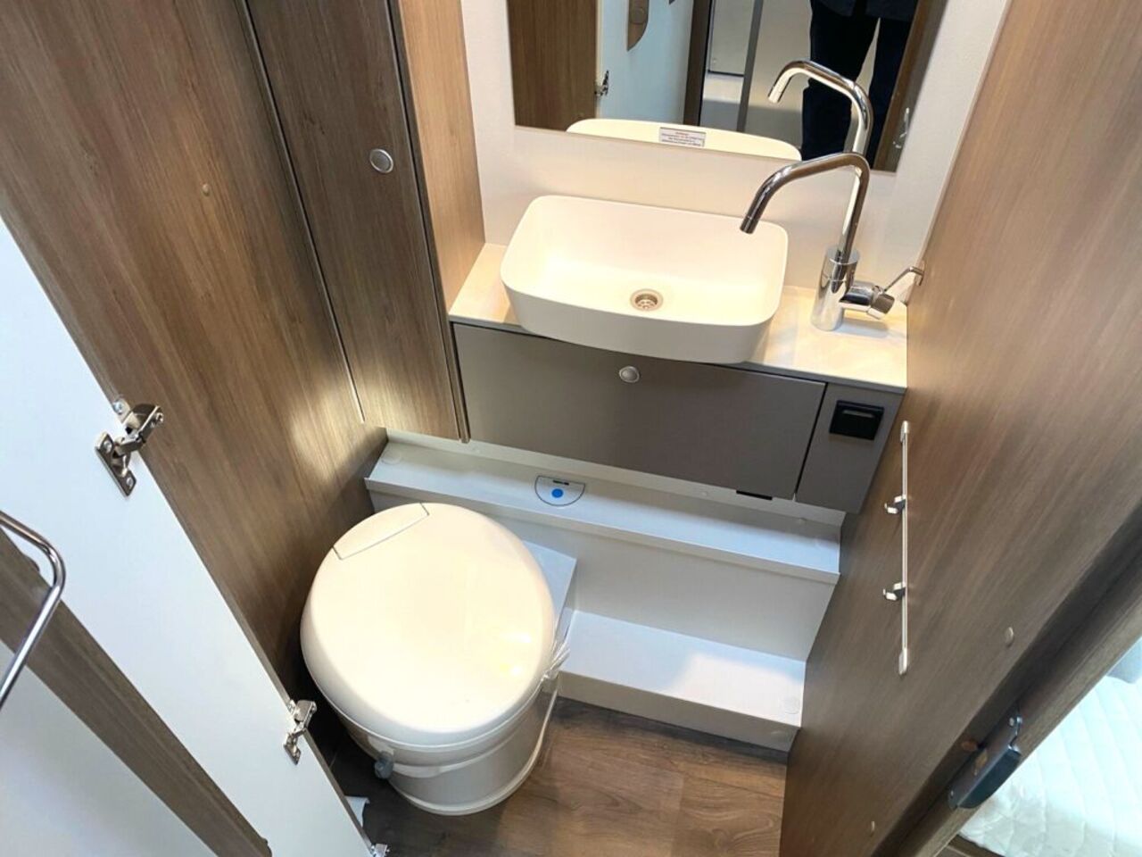 CARADO 447 Pro+ +++ Messewochen +++ Ansicht 16 für Fahrzeugdetailseite