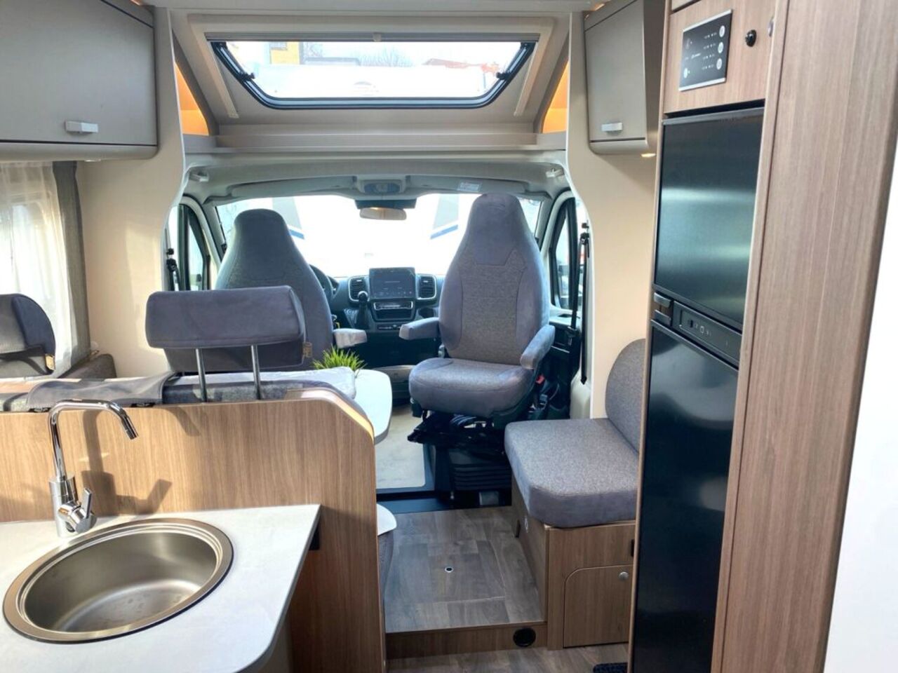 CARADO 447 Pro+ +++ Messewochen +++ Ansicht 20 für Fahrzeugdetailseite