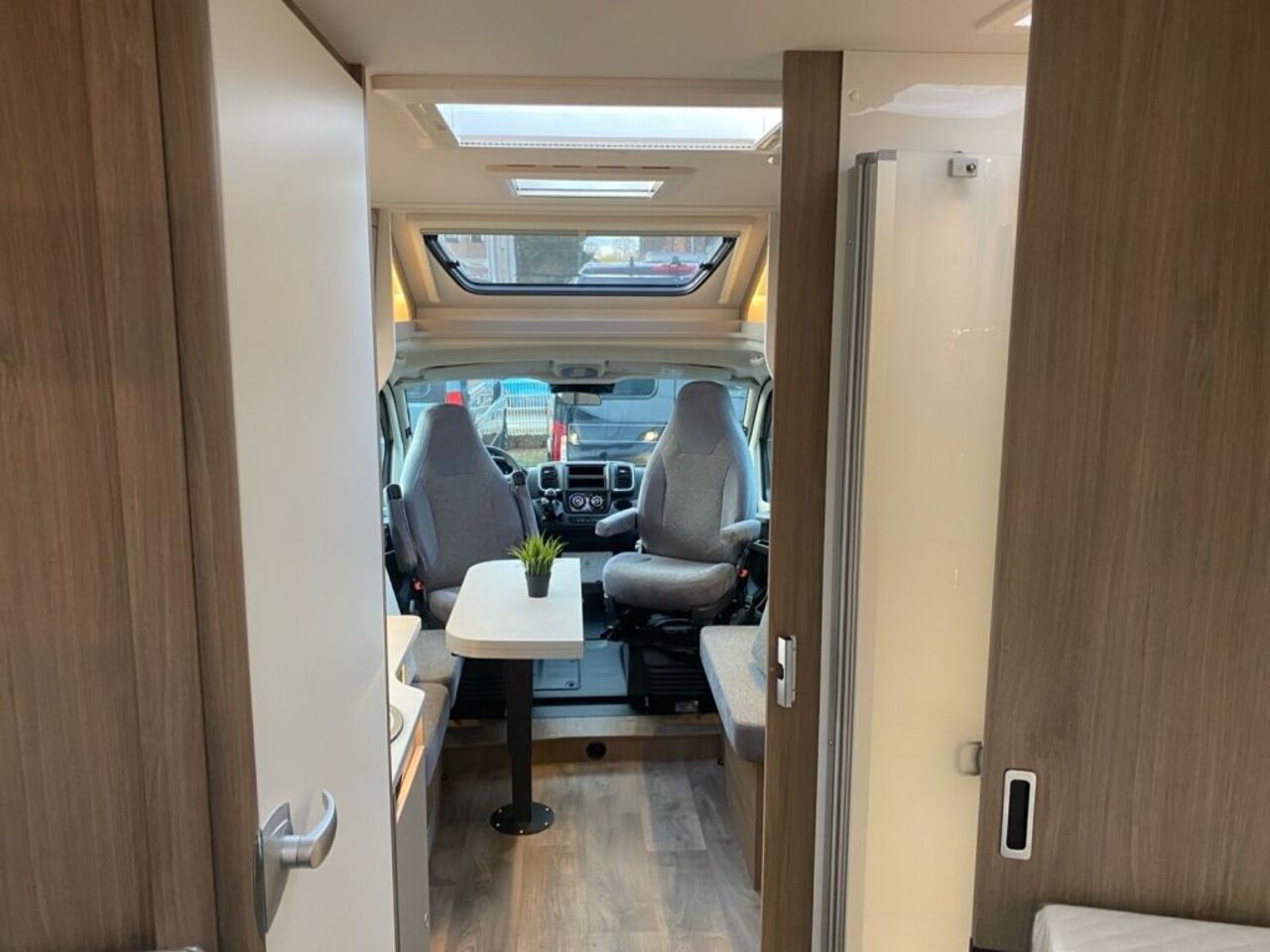 CARADO 457 Pro+ +++ Messewochen +++ Ansicht 18 für Fahrzeugdetailseite