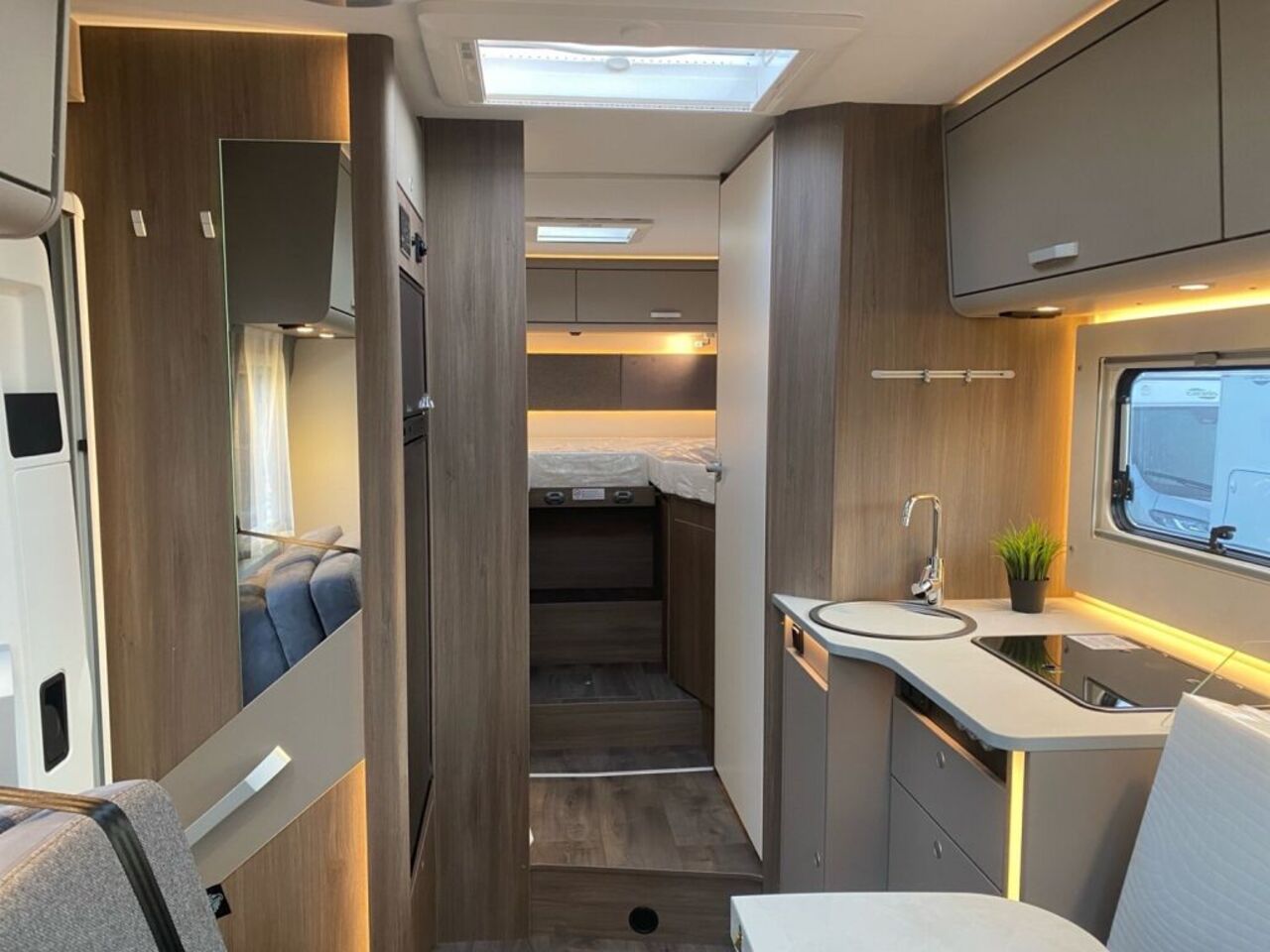CARADO 457 Pro+ !!! Top‑Preis Garantie !!! Ansicht 21 für Fahrzeugdetailseite