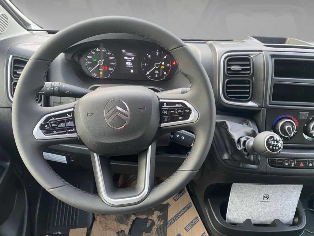 CARADO 457 Pro+ +++ Messewochen +++ Ansicht 8 für Fahrzeugdetailseite