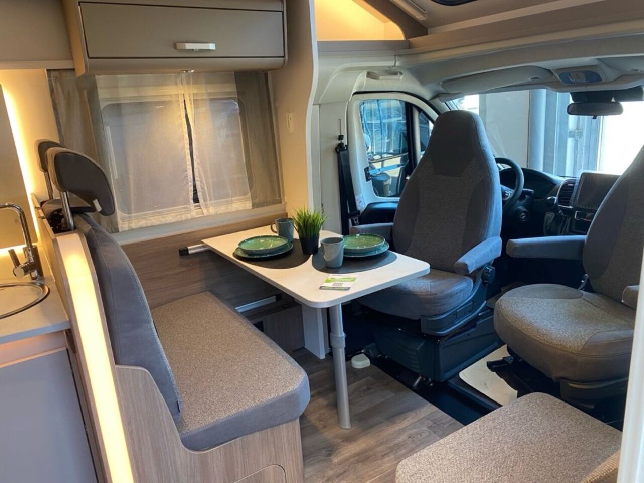 CARADO 328 pro+ +++ Messewochen +++ Ansicht 11 für Fahrzeugdetailseite