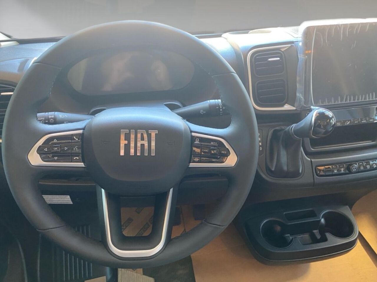 CARADO 328 pro+ +++ Messewochen +++ Ansicht 7 für Fahrzeugdetailseite