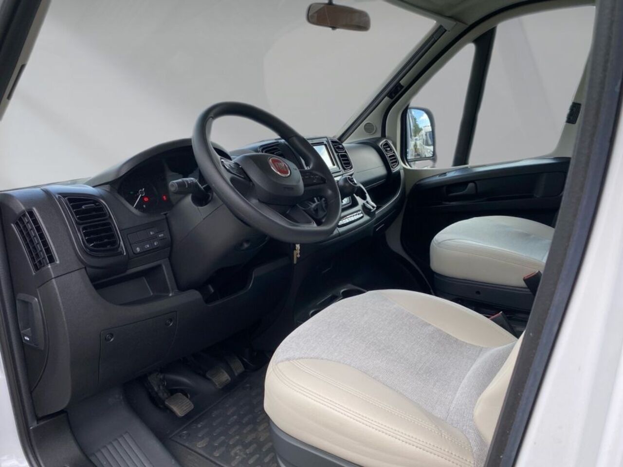 CARADO 461 +++ Messewochen +++ Ansicht 7 für Fahrzeugdetailseite