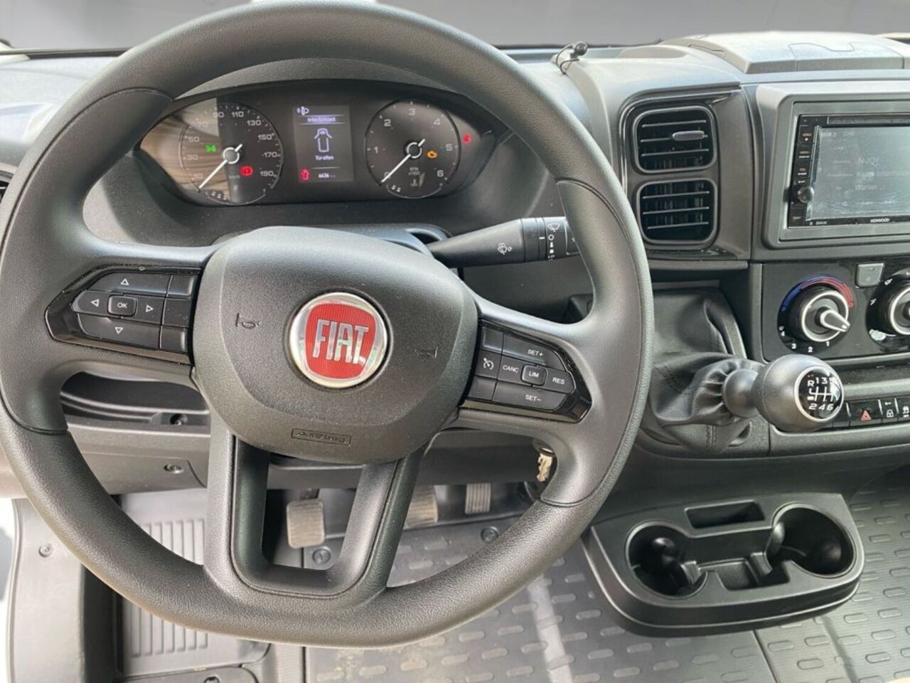 CARADO 461 +++ Messewochen +++ Ansicht 8 für Fahrzeugdetailseite