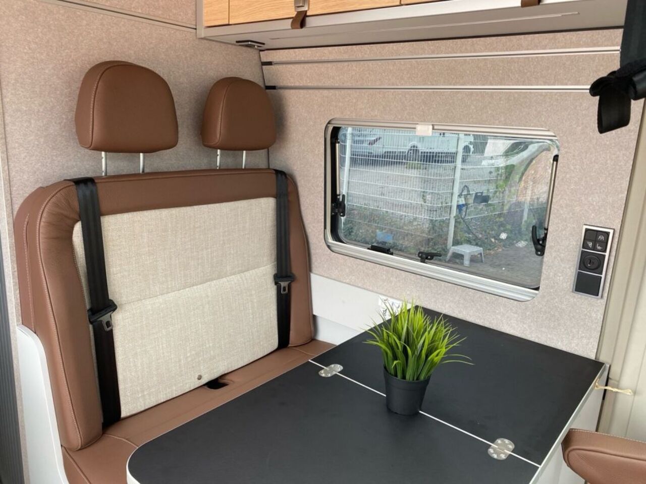 HYMER-ERIBA Grand Canyon +++ Messewochen +++ Ansicht 11 für Fahrzeugdetailseite