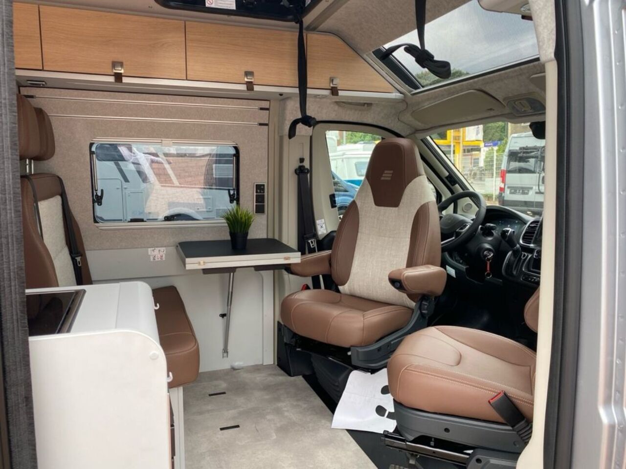 HYMER-ERIBA Grand Canyon +++ Messewochen +++ Ansicht 19 für Fahrzeugdetailseite