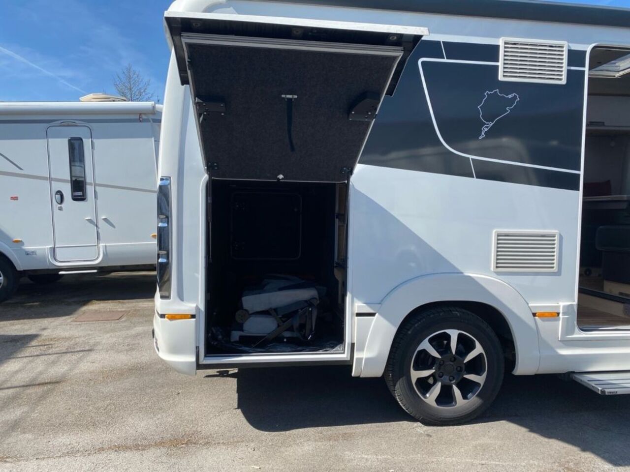 NIESMANN + BISCHOFF 6.9 Q Ihr Vorteil. Unser Service. Ansicht 25 für Fahrzeugdetailseite