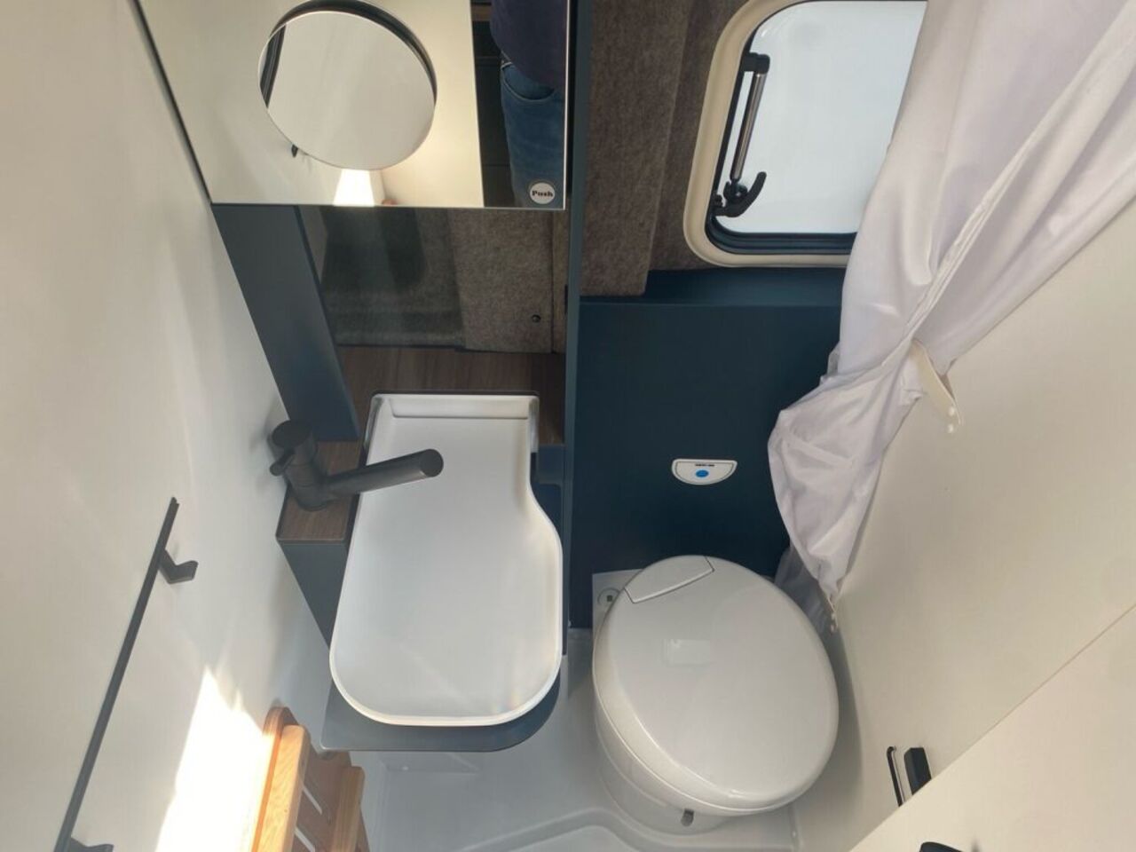 HYMER-ERIBA 600 +++ Messewochen +++ Ansicht 15 für Fahrzeugdetailseite