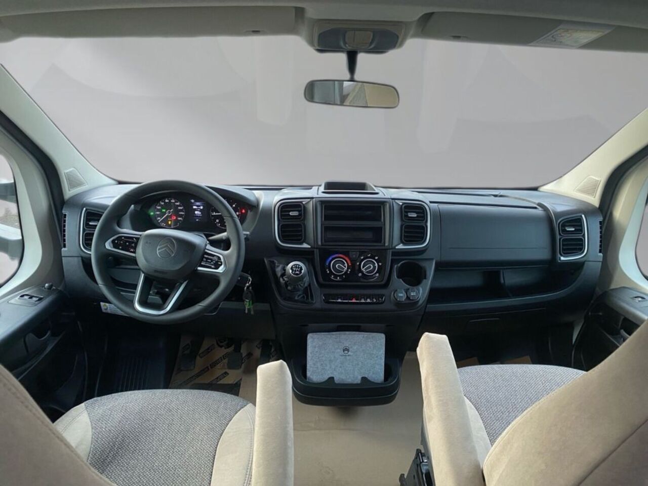 CARADO 132 PRO +++ Messewochen +++ Ansicht 10 für Fahrzeugdetailseite