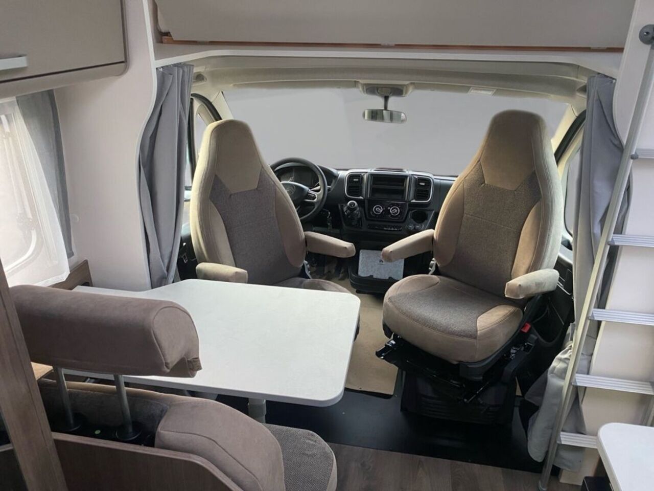 CARADO 132 PRO +++ Messewochen +++ Ansicht 11 für Fahrzeugdetailseite