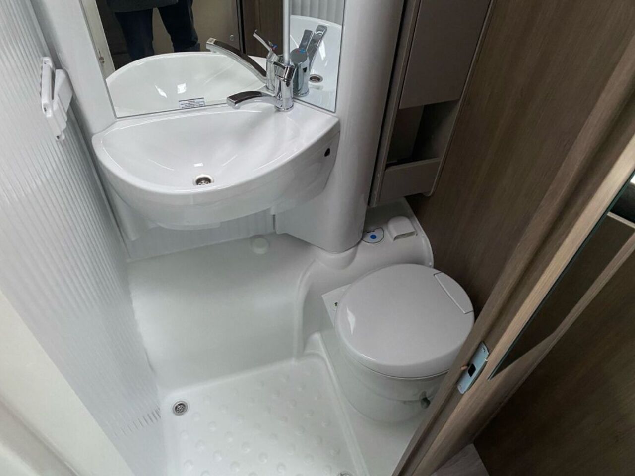 CARADO 132 PRO +++ Messewochen +++ Ansicht 15 für Fahrzeugdetailseite