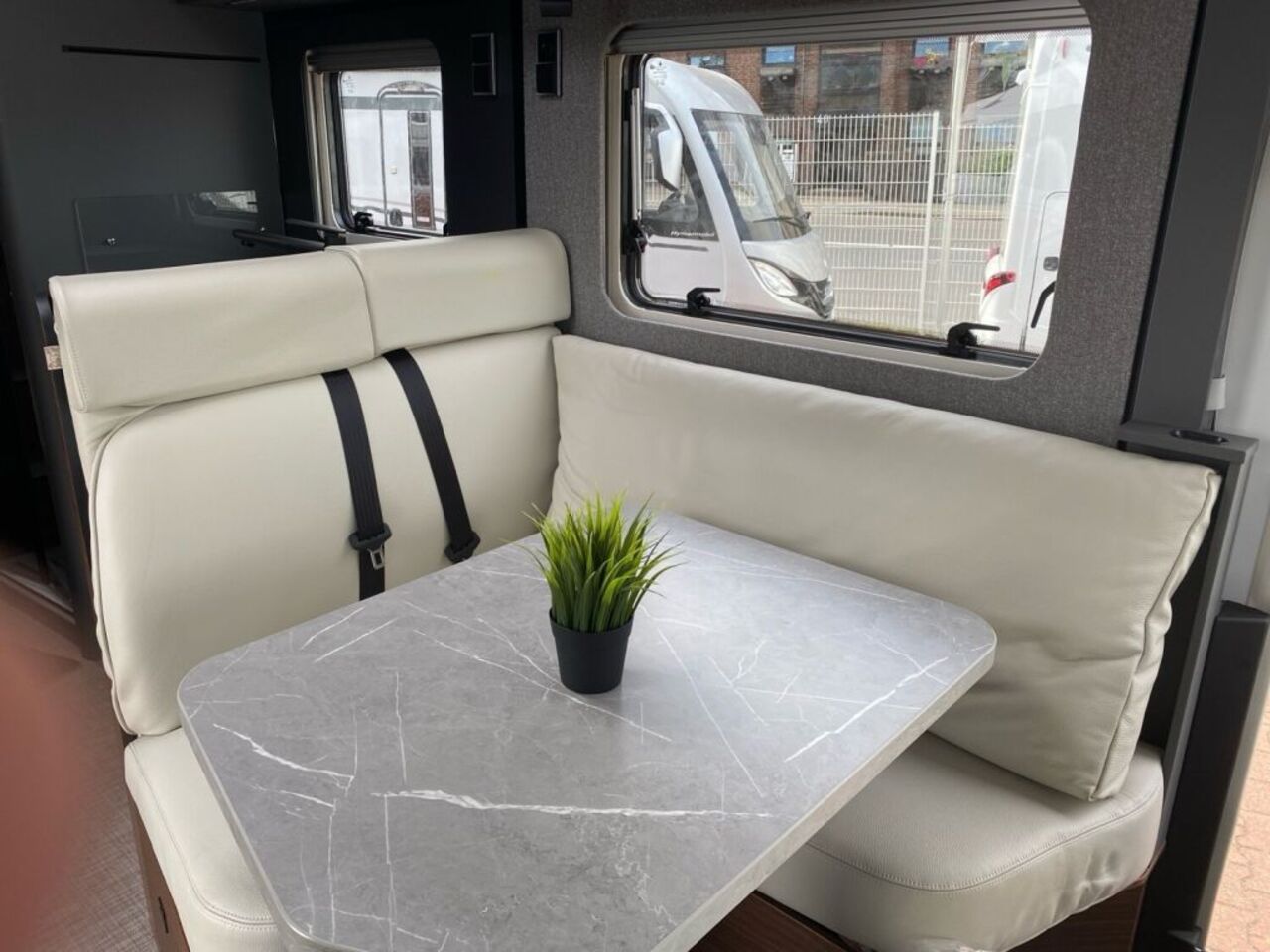 HYMER-ERIBA I 680 +++ Zufriedenheitsgarantie +++ Ansicht 12 für Fahrzeugdetailseite