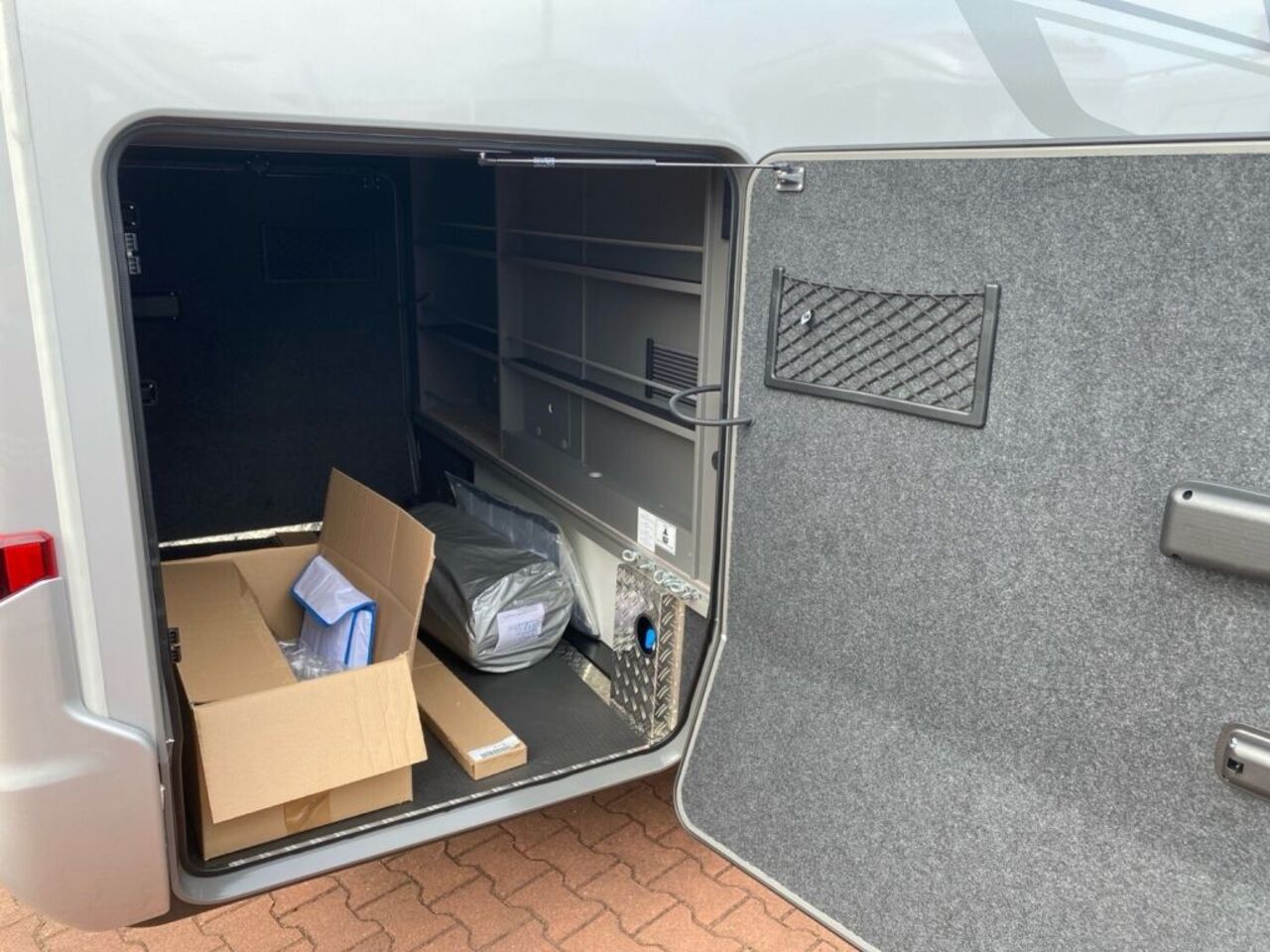 HYMER-ERIBA I 680 !!! Top-Preis Garantie !!! Ansicht 24 für Fahrzeugdetailseite