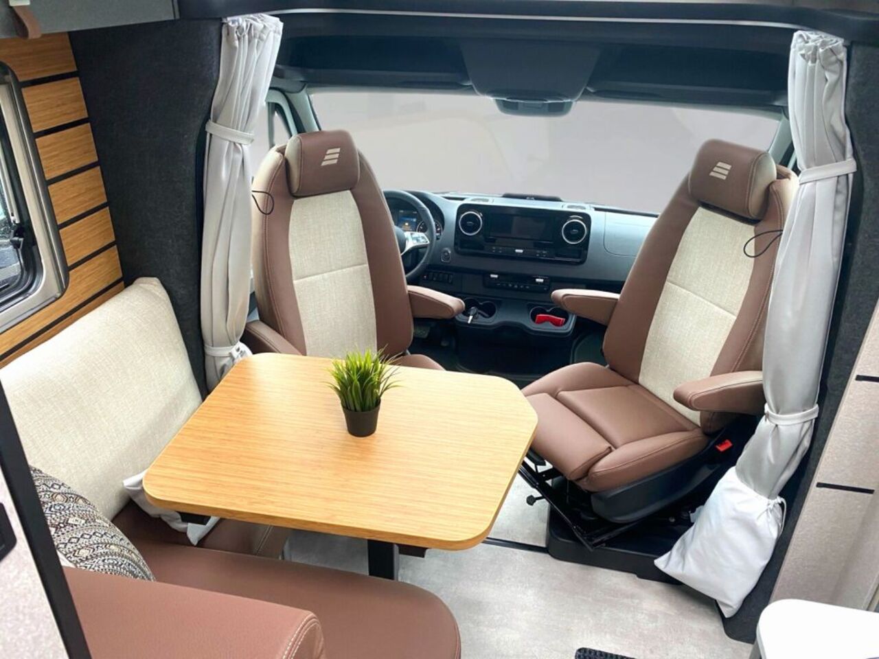 HYMER-ERIBA 580 3 Jahre EHG Anschlußgarantie Ansicht 9 für Fahrzeugdetailseite