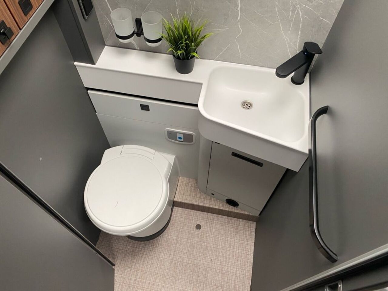 HYMER-ERIBA T 680 +++ Zufriedenheitsgarantie +++ Ansicht 14 für Fahrzeugdetailseite