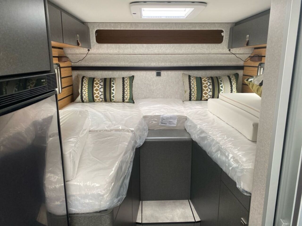 HYMER-ERIBA 570 CrossOver Top Angebot! Ansicht 16 für Fahrzeugdetailseite