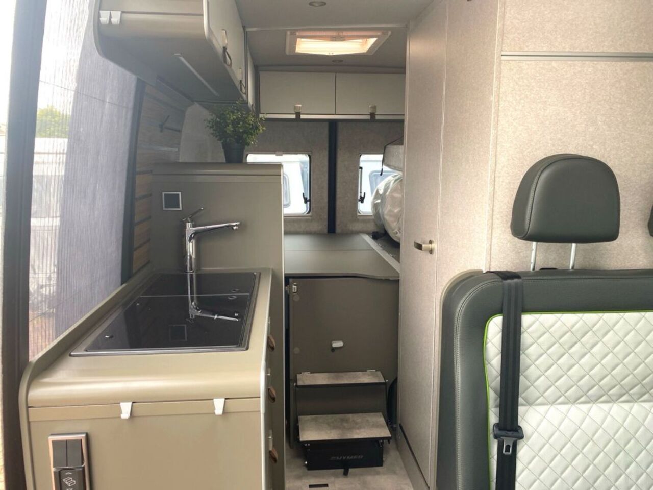 HYMER-ERIBA Grand Canyon S 600 CrossOver CARAVAN SALON DEAL Ansicht 19 für Fahrzeugdetailseite