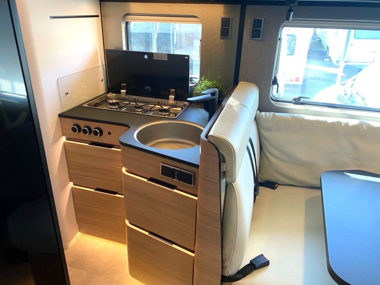 HYMER-ERIBA I 680 !!! Top-Preis Garantie !!! Ansicht 10 für Fahrzeugdetailseite