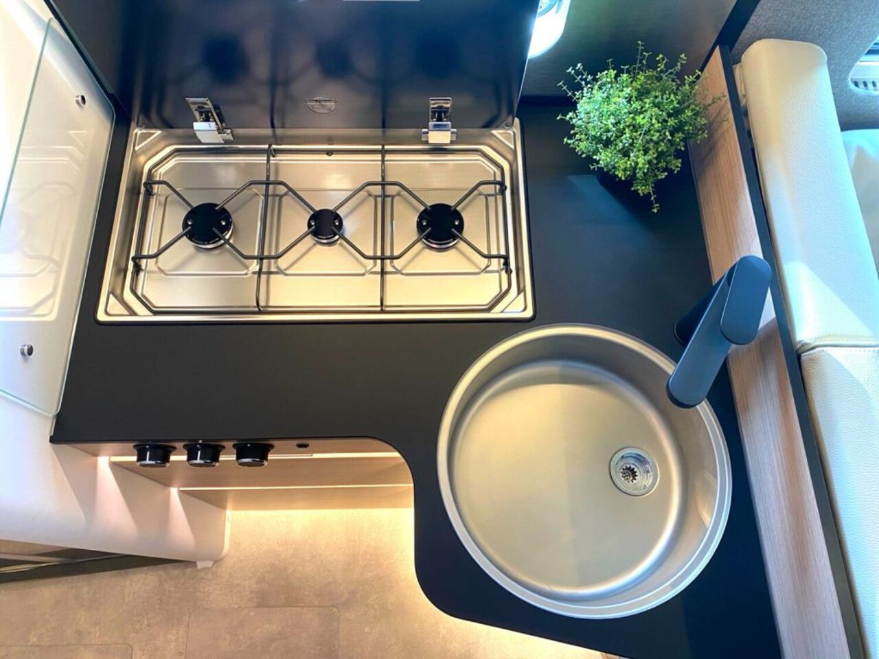 HYMER-ERIBA I 680 !!! Top-Preis Garantie !!! Ansicht 11 für Fahrzeugdetailseite