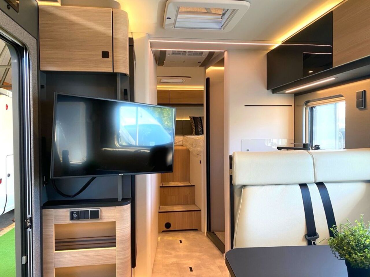 HYMER-ERIBA I 680 !!! Top-Preis Garantie !!! Ansicht 16 für Fahrzeugdetailseite