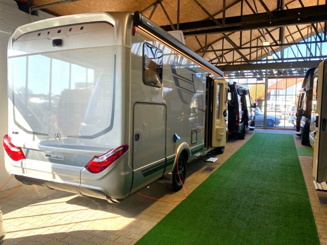 HYMER-ERIBA I 680 !!! Top-Preis Garantie !!! Ansicht 3 für Fahrzeugdetailseite