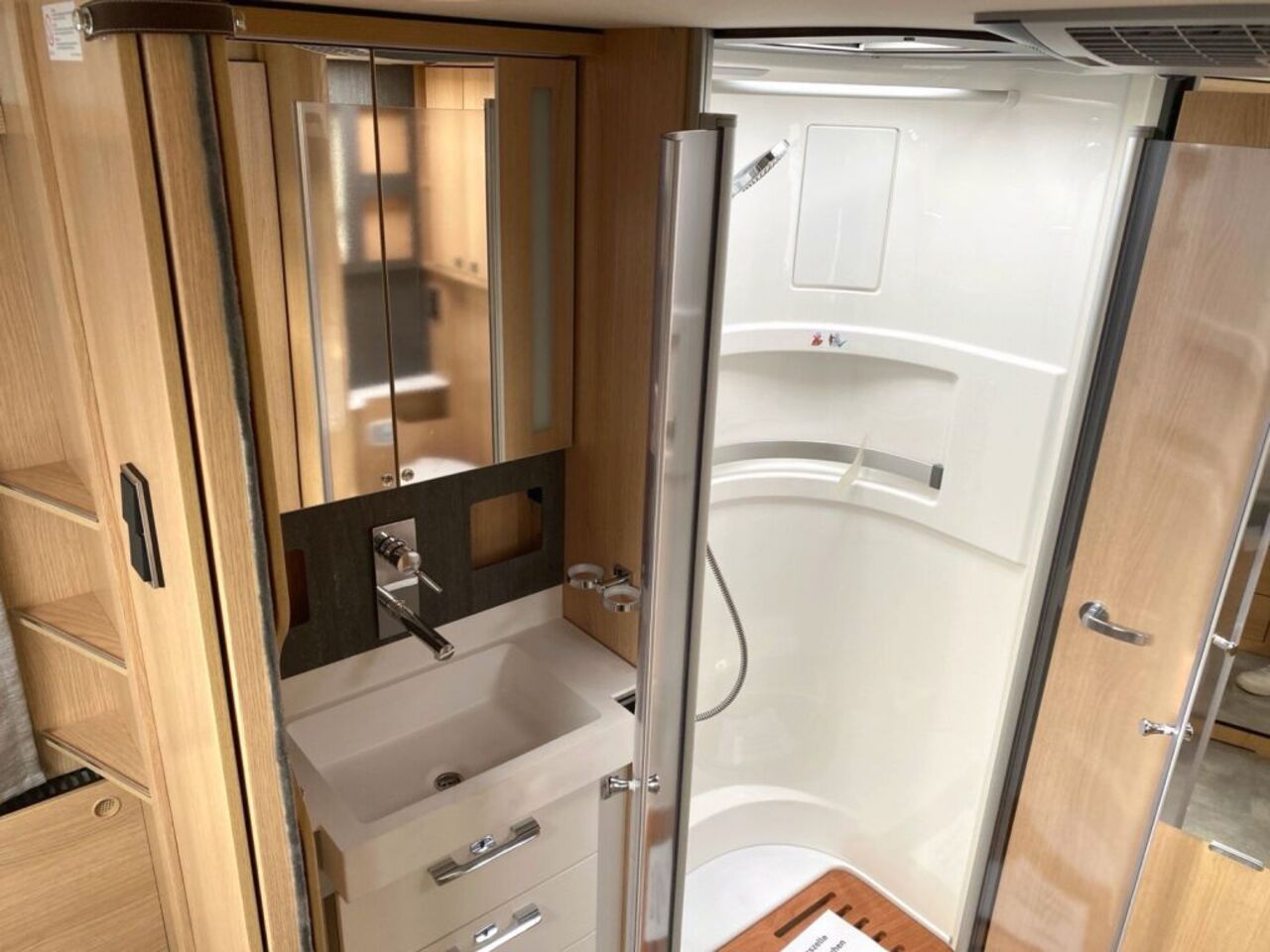 HYMER-ERIBA I 890 BlackLine ALDE WW Heizung Ansicht 16 für Fahrzeugdetailseite