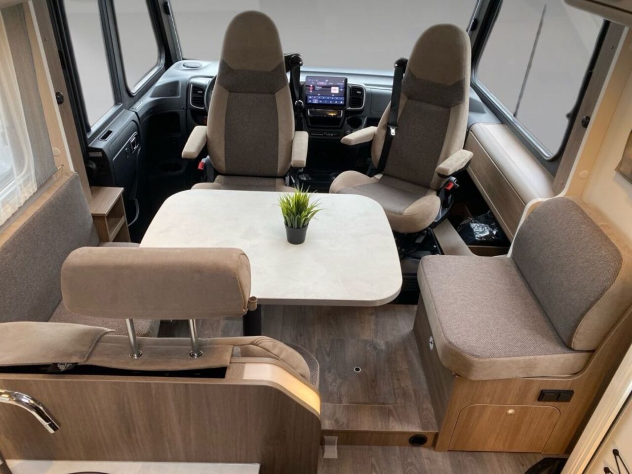 CARADO 447 +++ Messewochen +++ Ansicht 11 für Fahrzeugdetailseite