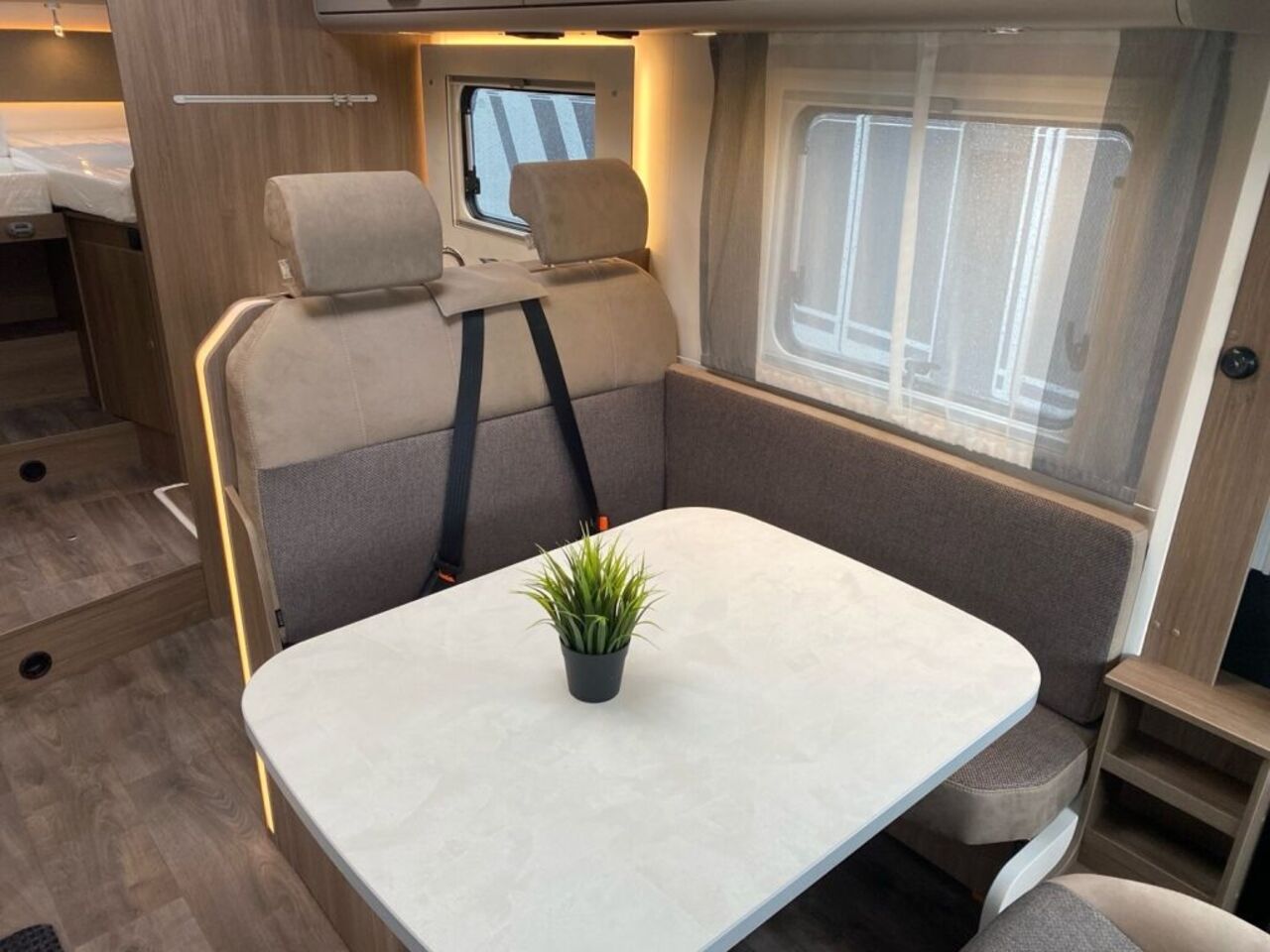 CARADO 447 +++ Messewochen +++ Ansicht 12 für Fahrzeugdetailseite