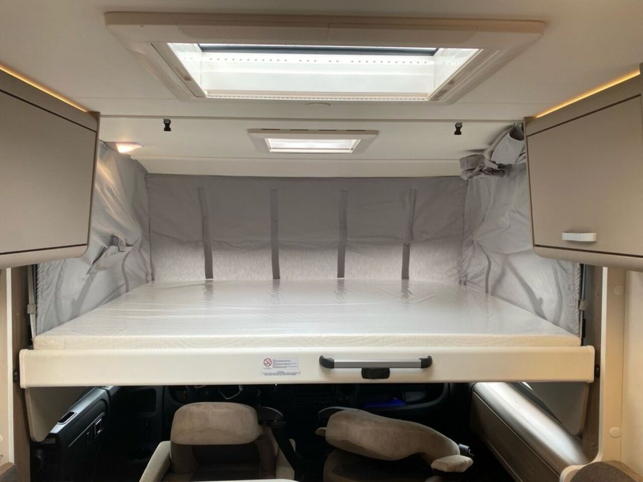 CARADO 447 +++ Messewochen +++ Ansicht 18 für Fahrzeugdetailseite