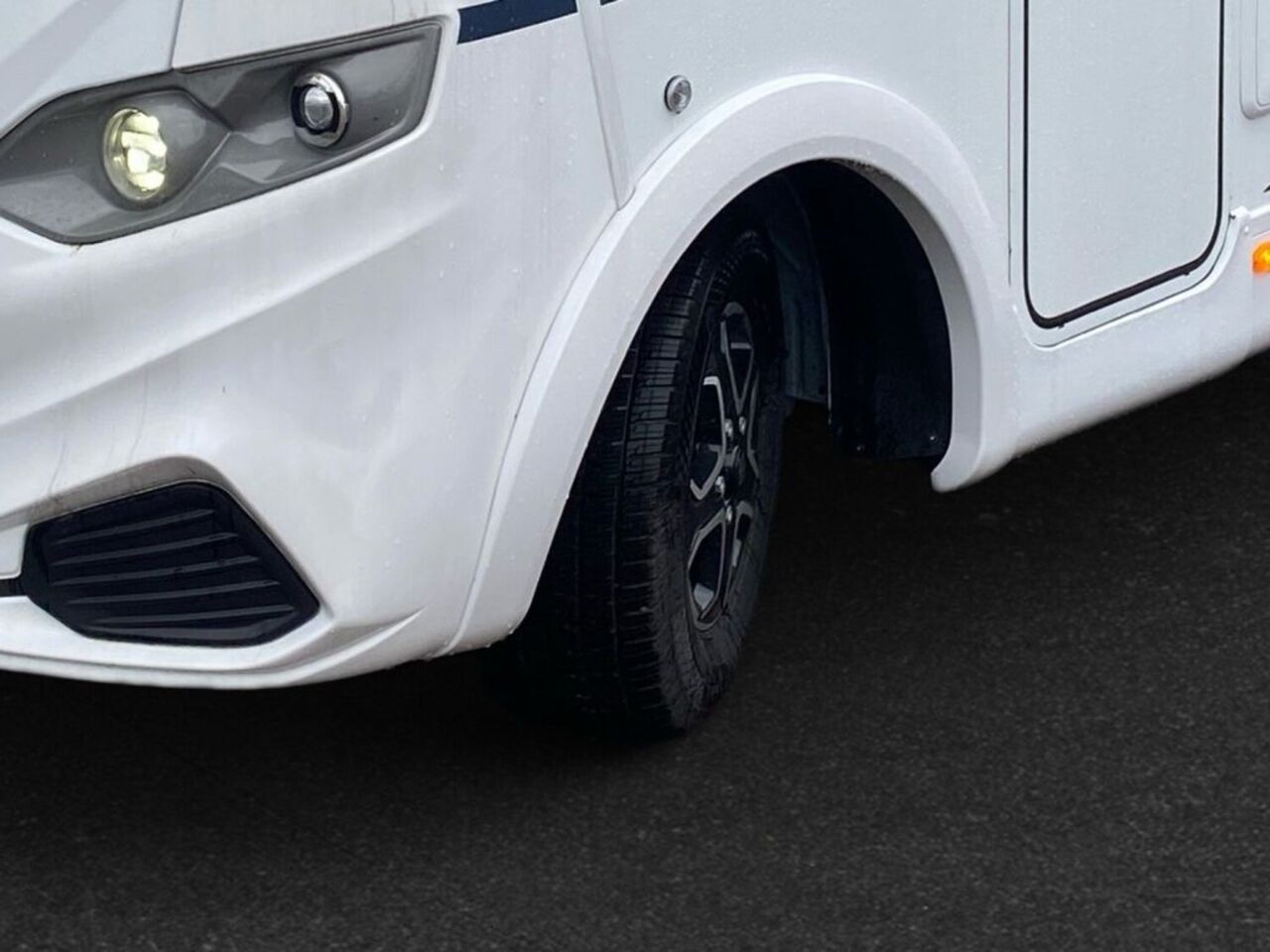 CARADO 447 +++ Messewochen +++ Ansicht 6 für Fahrzeugdetailseite