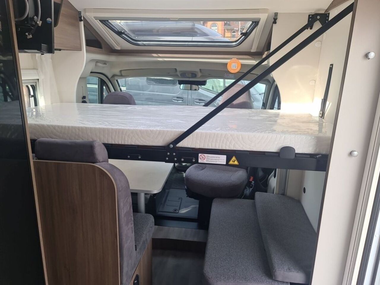 CARADO V347 pro + Ihr Vorteil. Unser Service. Ansicht 19 für Fahrzeugdetailseite