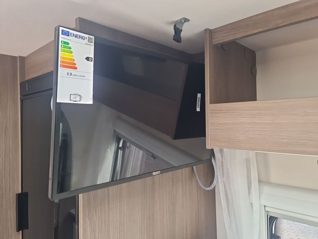 CARADO V347 pro + Ihr Vorteil. Unser Service. Ansicht 21 für Fahrzeugdetailseite