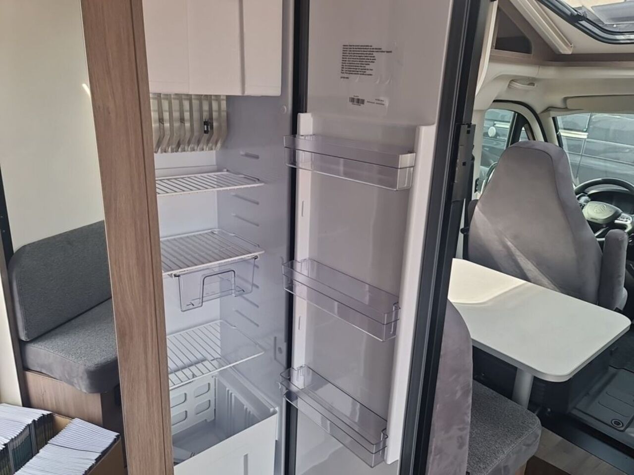 CARADO V347 pro + Ihr Vorteil. Unser Service. Ansicht 22 für Fahrzeugdetailseite