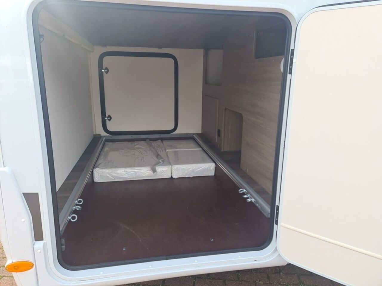 CARADO V347 pro + Ihr Vorteil. Unser Service. Ansicht 26 für Fahrzeugdetailseite